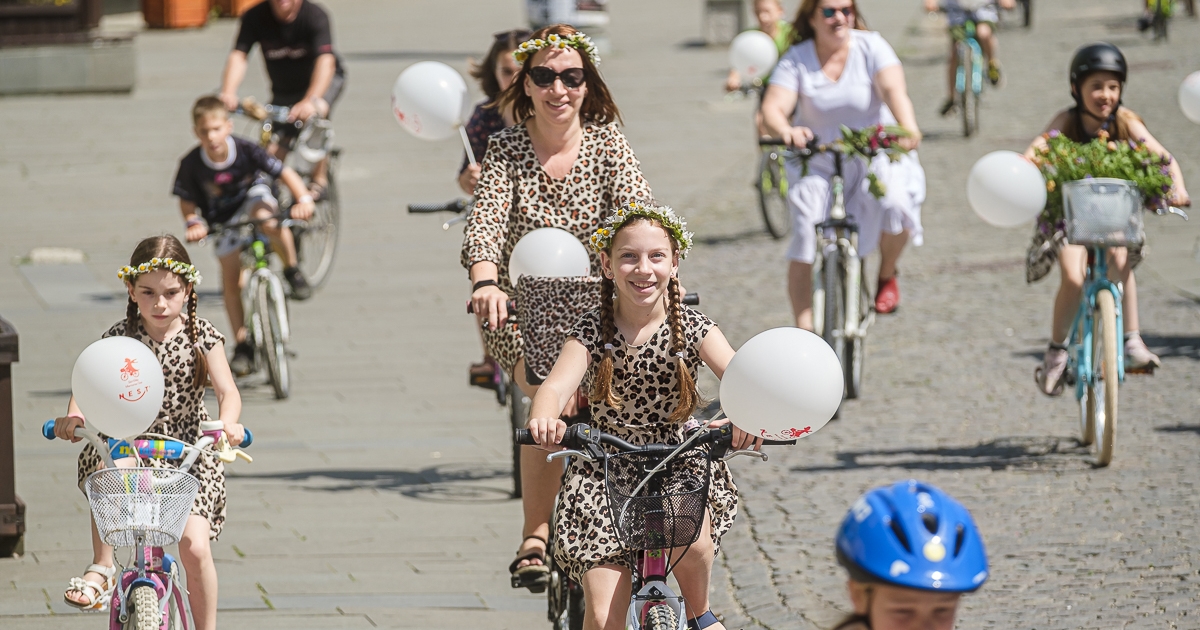 Hatodik alkalommal tekerték körbe szoknyában a várost